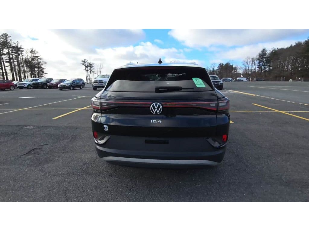 2021 Volkswagen ID.4 view 3