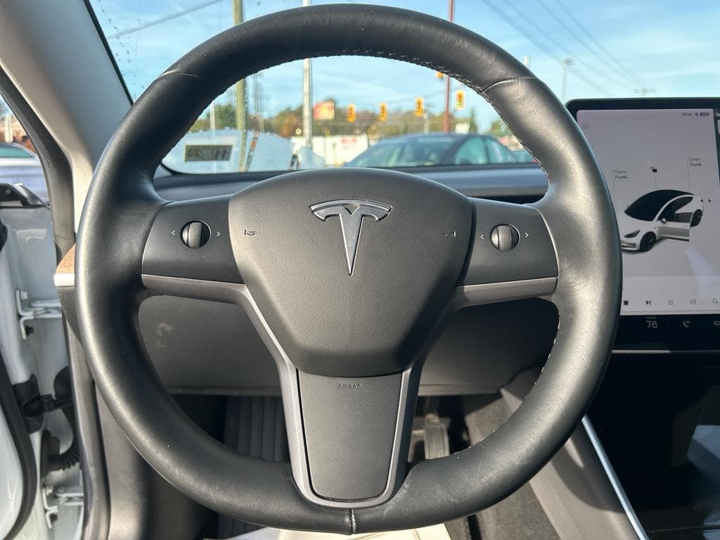 2018 Tesla Model 3 view 7