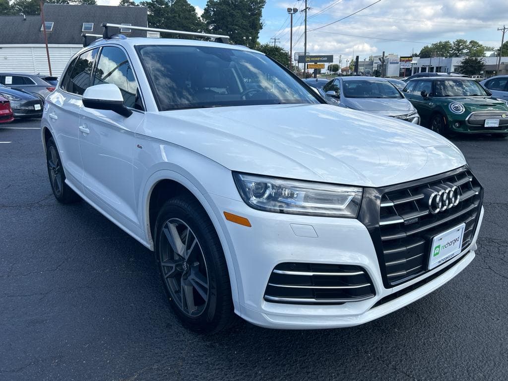 2020 Audi Q5 e view 4