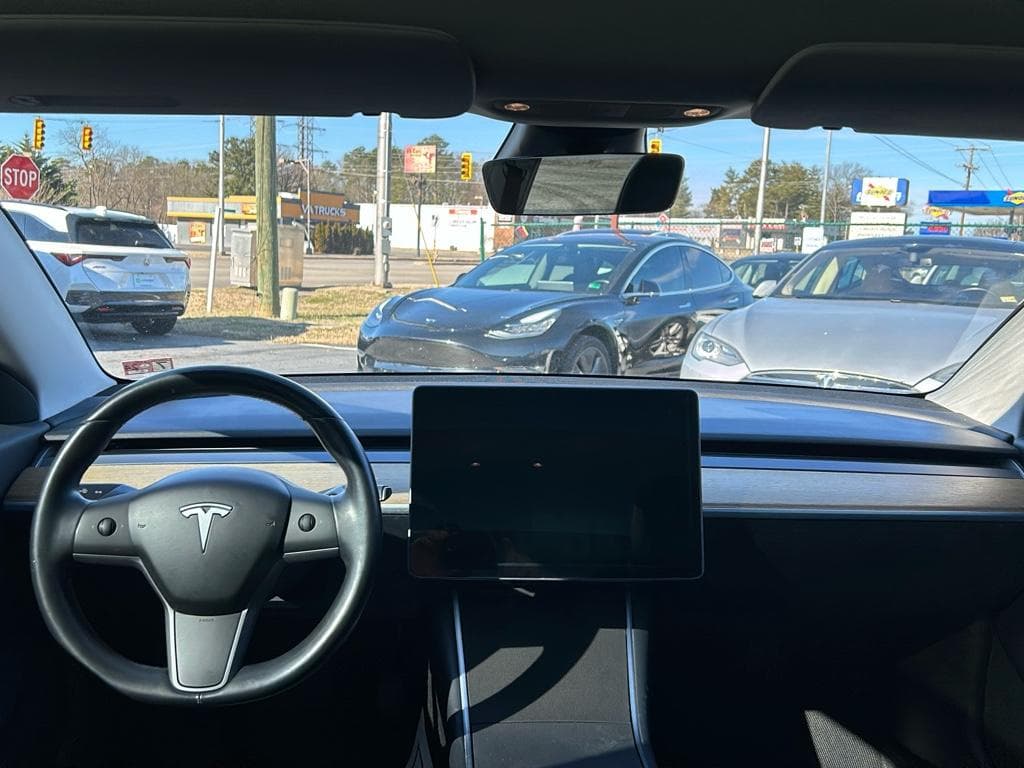 2018 Tesla Model 3 view 13