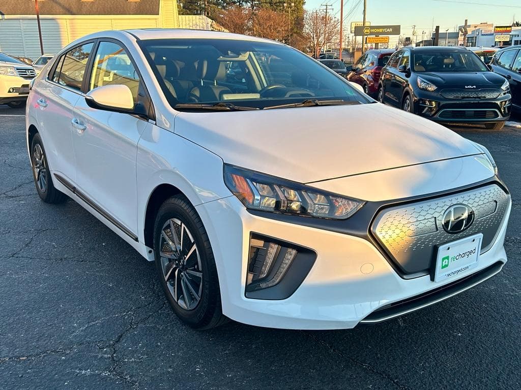 2021 Hyundai IONIQ Electric view 4