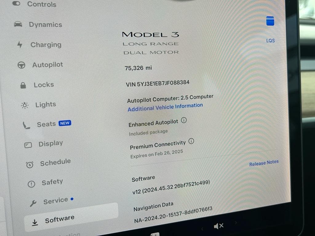 2018 Tesla Model 3 view 9