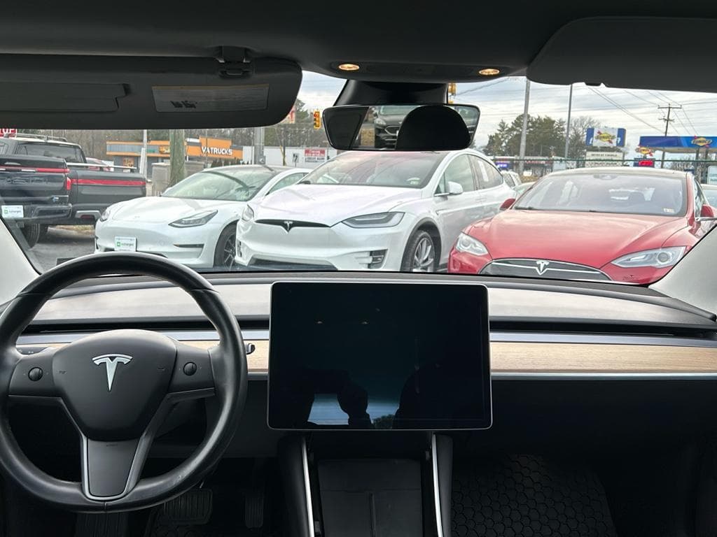 2018 Tesla Model 3 view 13