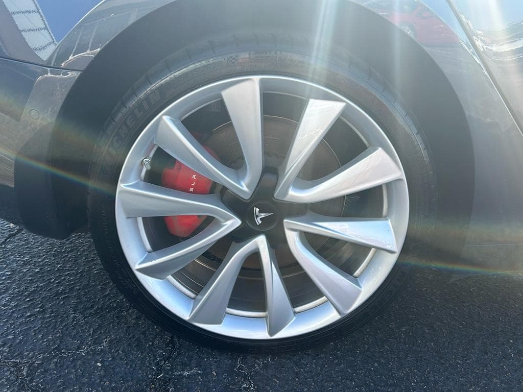 2018 Tesla Model 3 view 27