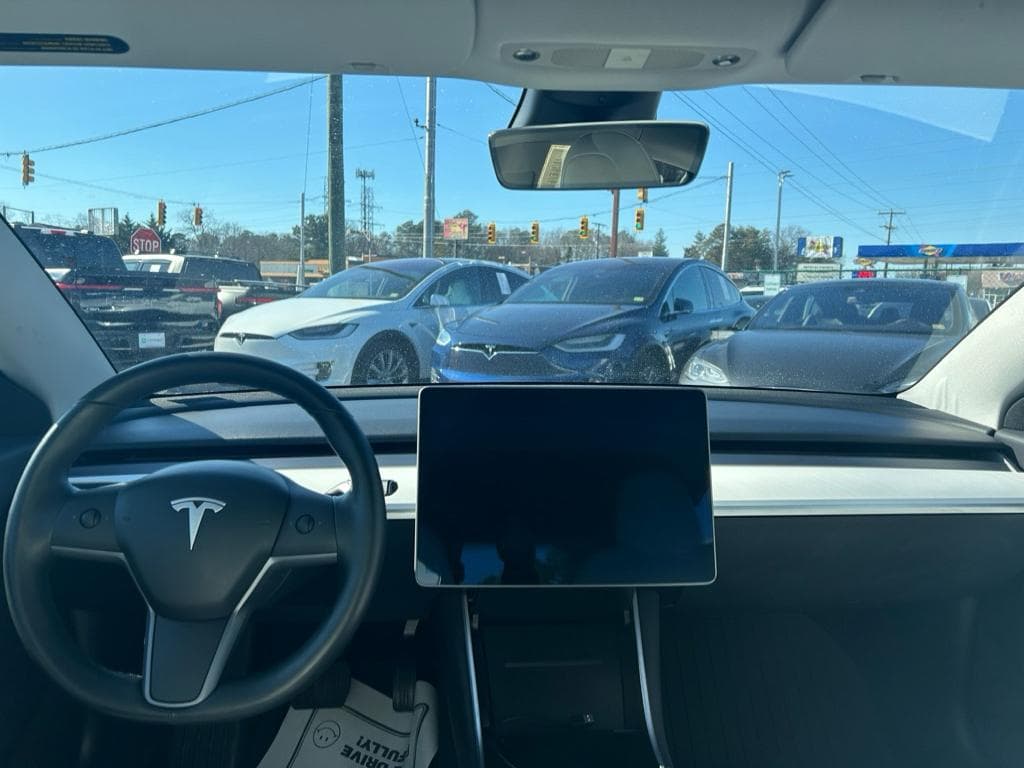 2018 Tesla Model 3 view 12