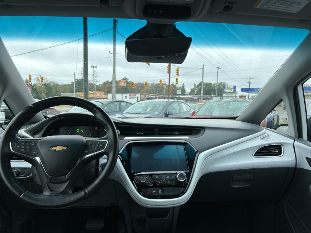 2020 Chevrolet Bolt EV view 13