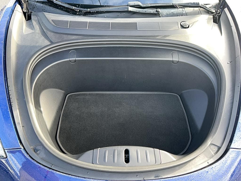 2018 Tesla Model 3 view 19