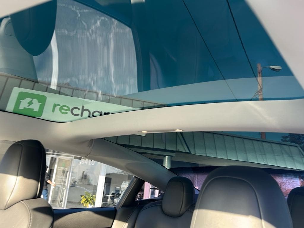 2018 Tesla Model 3 view 14