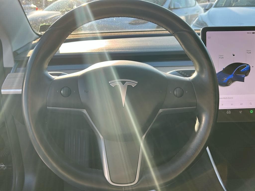 2018 Tesla Model 3 view 6