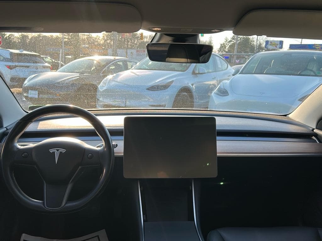 2018 Tesla Model 3 view 11