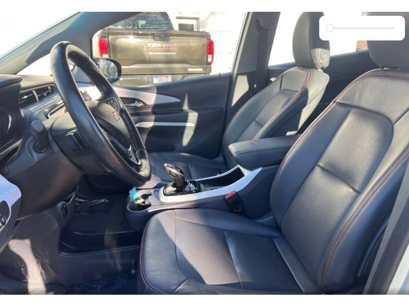 2019 Chevrolet Bolt EV view 5