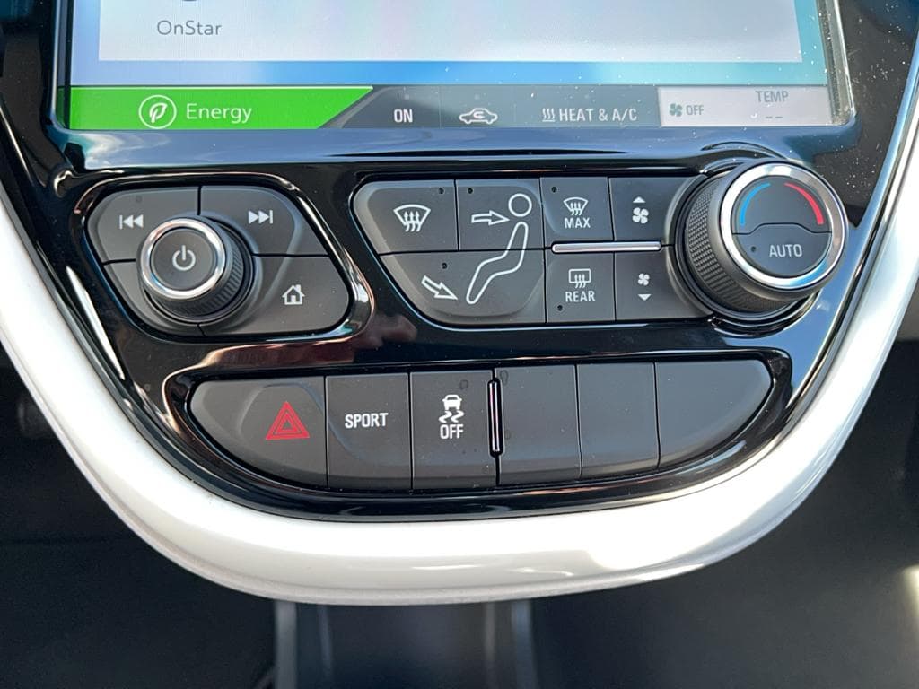 2018 Chevrolet Bolt EV view 13