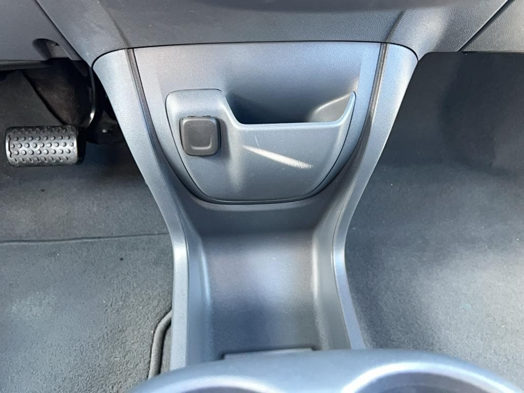 2018 Chevrolet Bolt EV view 16