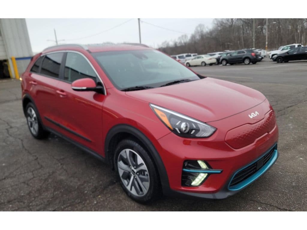 2022 Kia Niro EV view 3