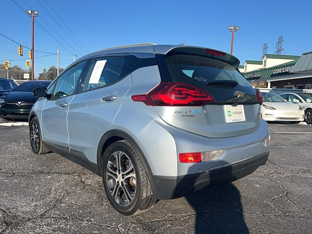 2017 Chevrolet Bolt EV view 2