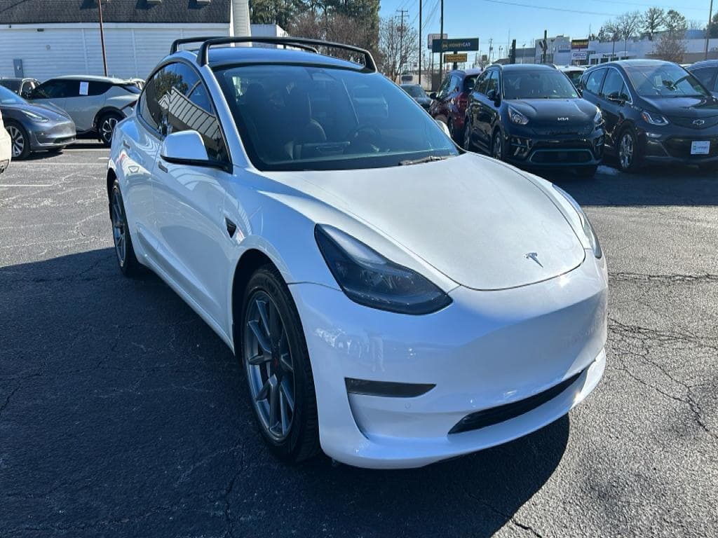 2022 Tesla Model 3 view 4