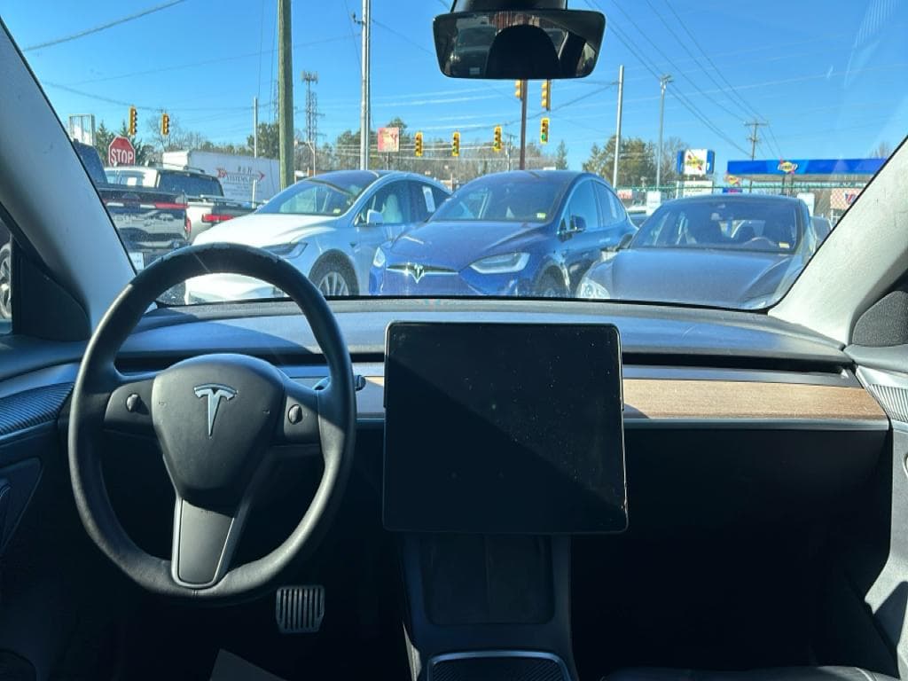 2022 Tesla Model 3 view 18