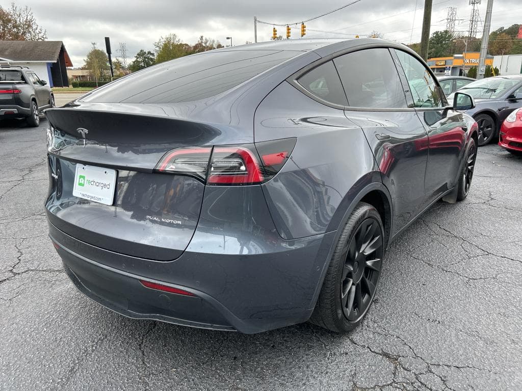 2021 Tesla Model Y view 3