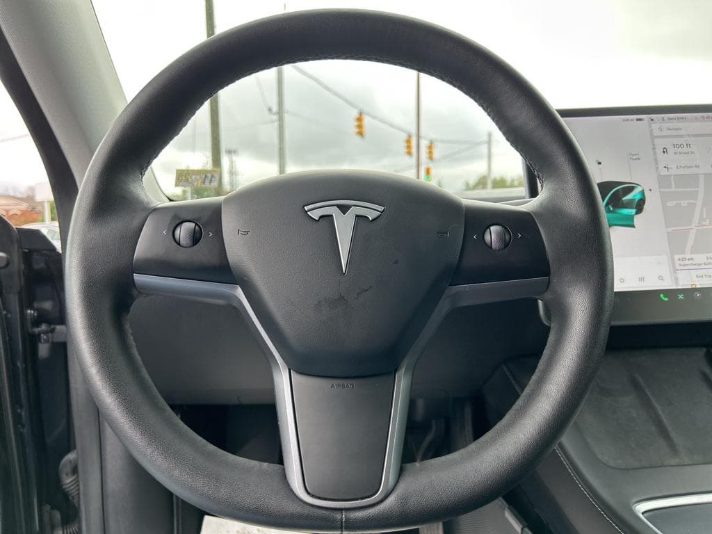 2021 Tesla Model Y view 8