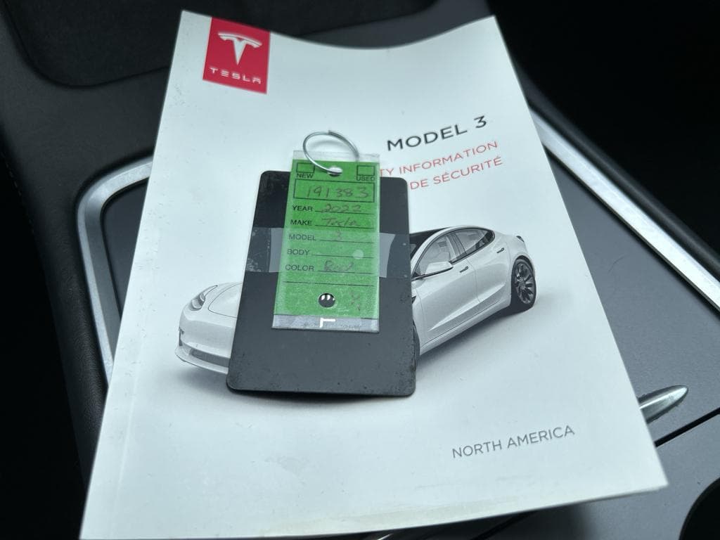 2022 Tesla Model 3 view 19