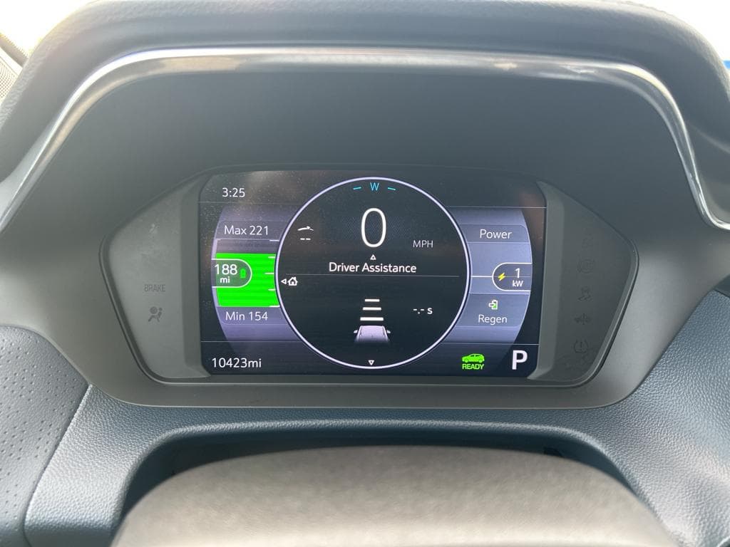 2023 Chevrolet Bolt EUV view 9