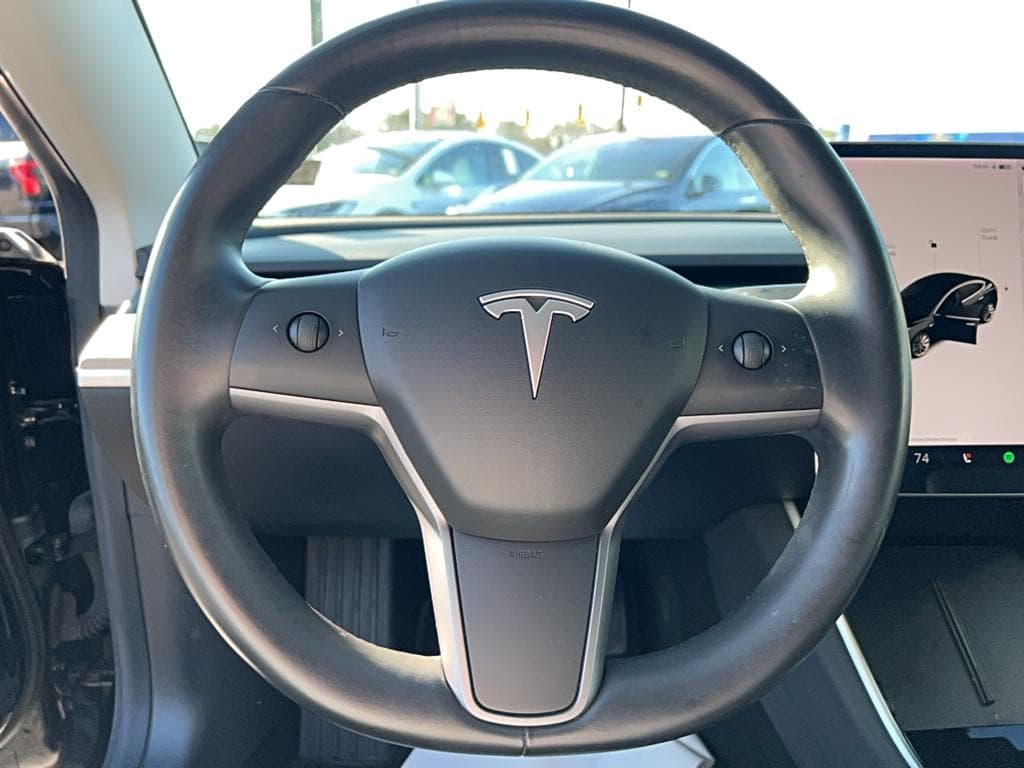 2019 Tesla Model 3 view 7