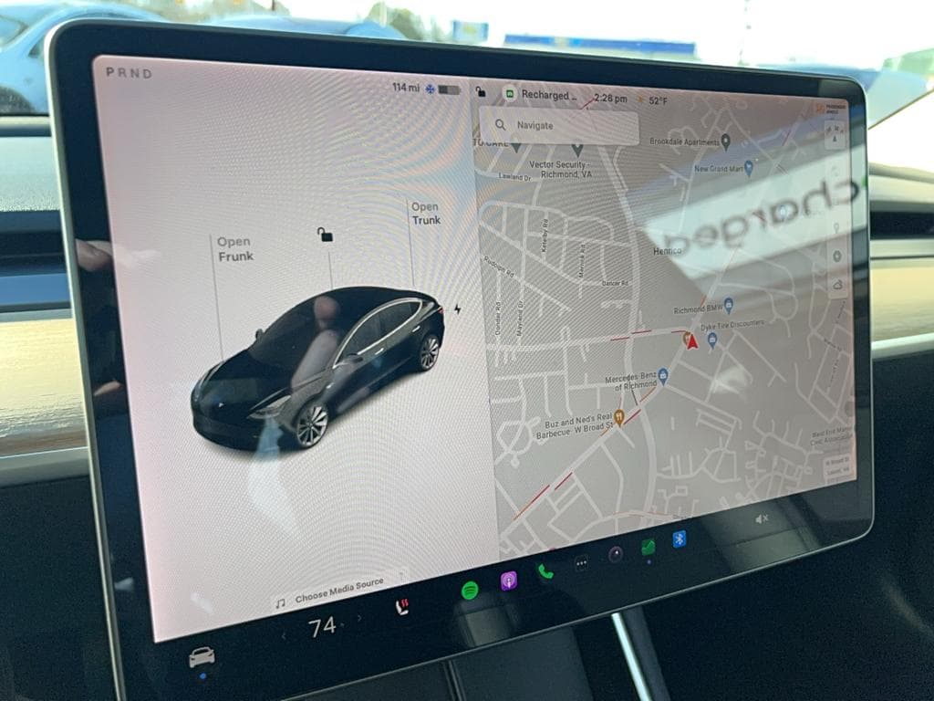 2019 Tesla Model 3 view 9