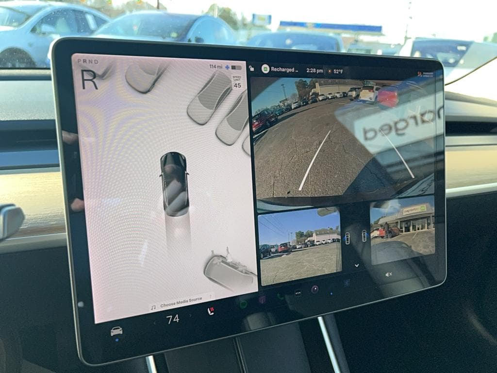 2019 Tesla Model 3 view 10