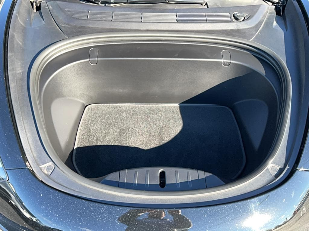 2019 Tesla Model 3 view 17