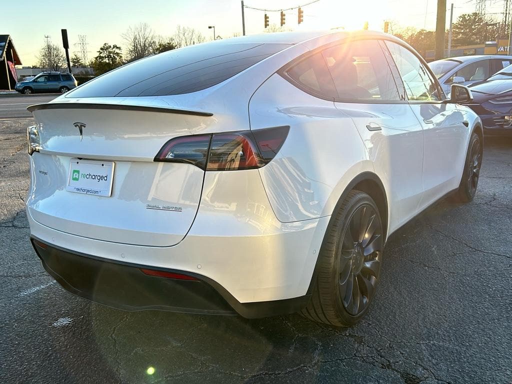 2021 Tesla Model Y view 5