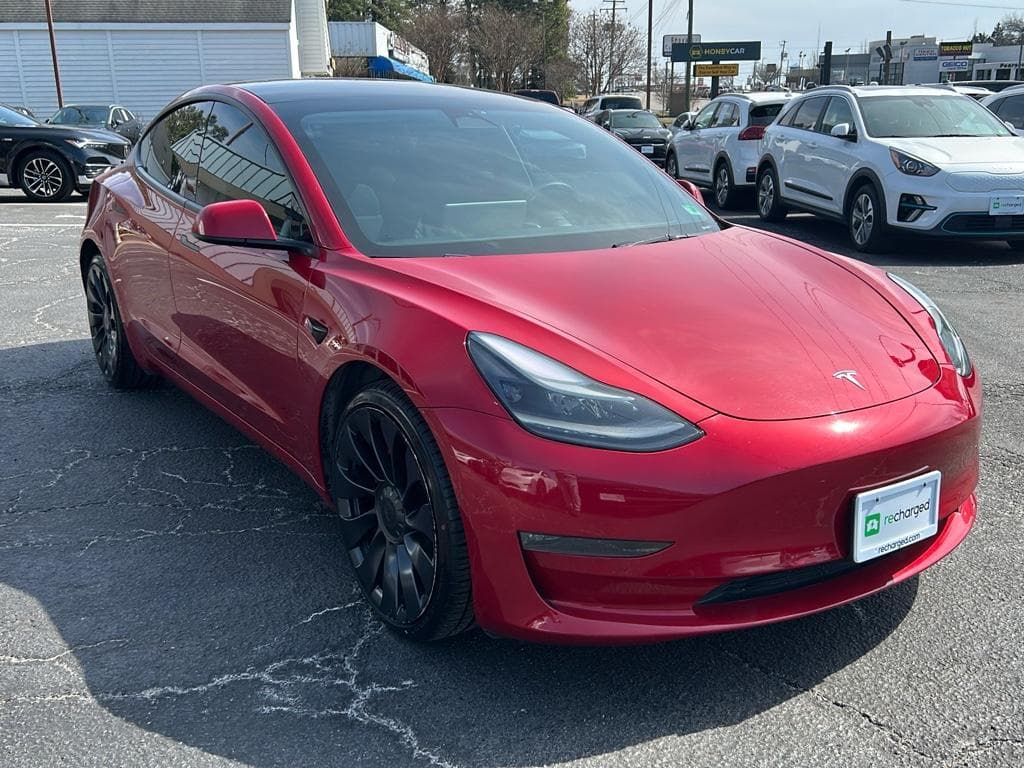 2022 Tesla Model 3 view 4