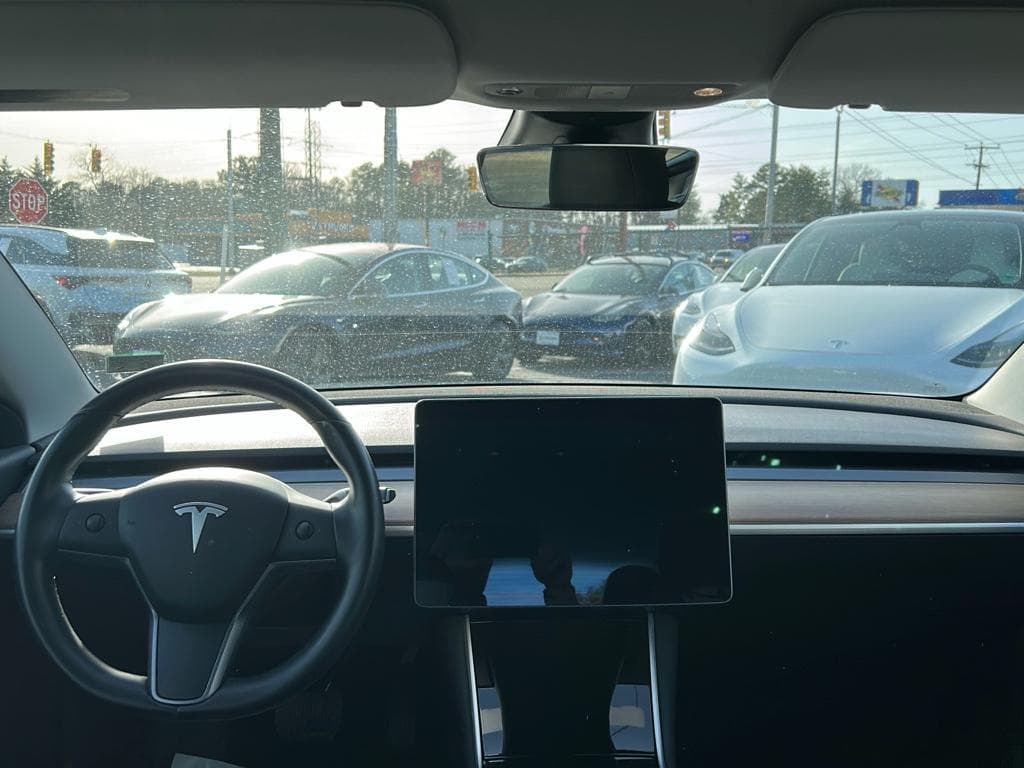 2019 Tesla Model 3 view 12