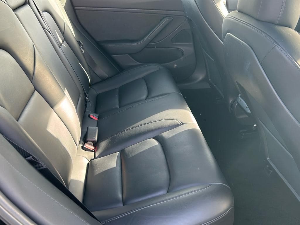 2019 Tesla Model 3 view 17