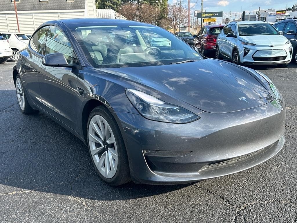 2022 Tesla Model 3 view 4