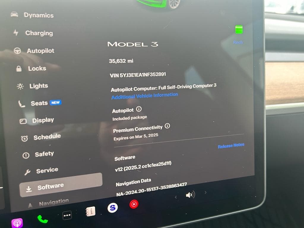 2022 Tesla Model 3 view 8