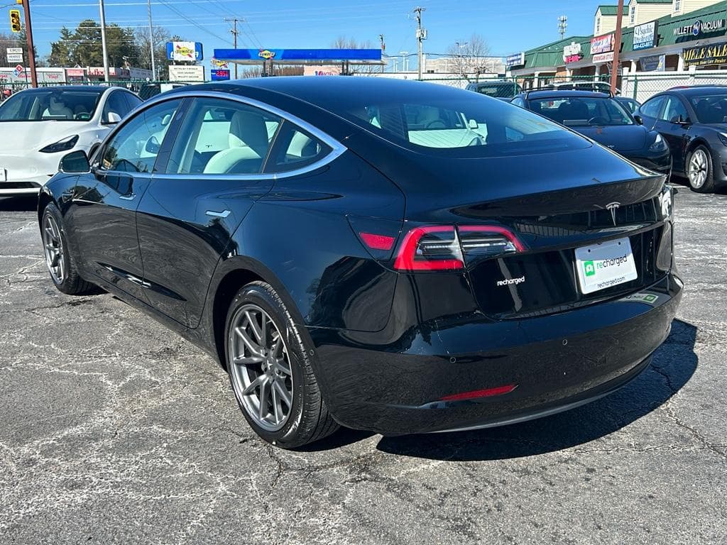 2019 Tesla Model 3 view 2