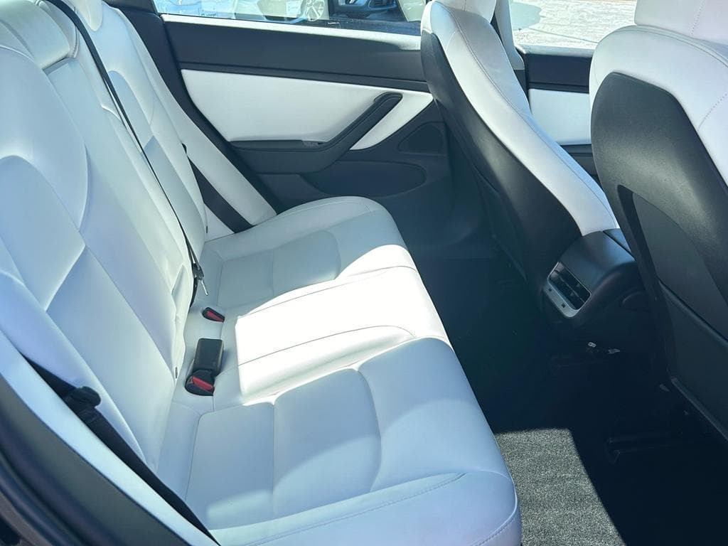 2019 Tesla Model 3 view 17