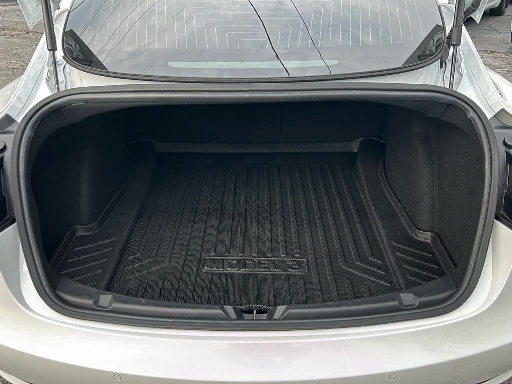 2019 Tesla Model 3 view 19