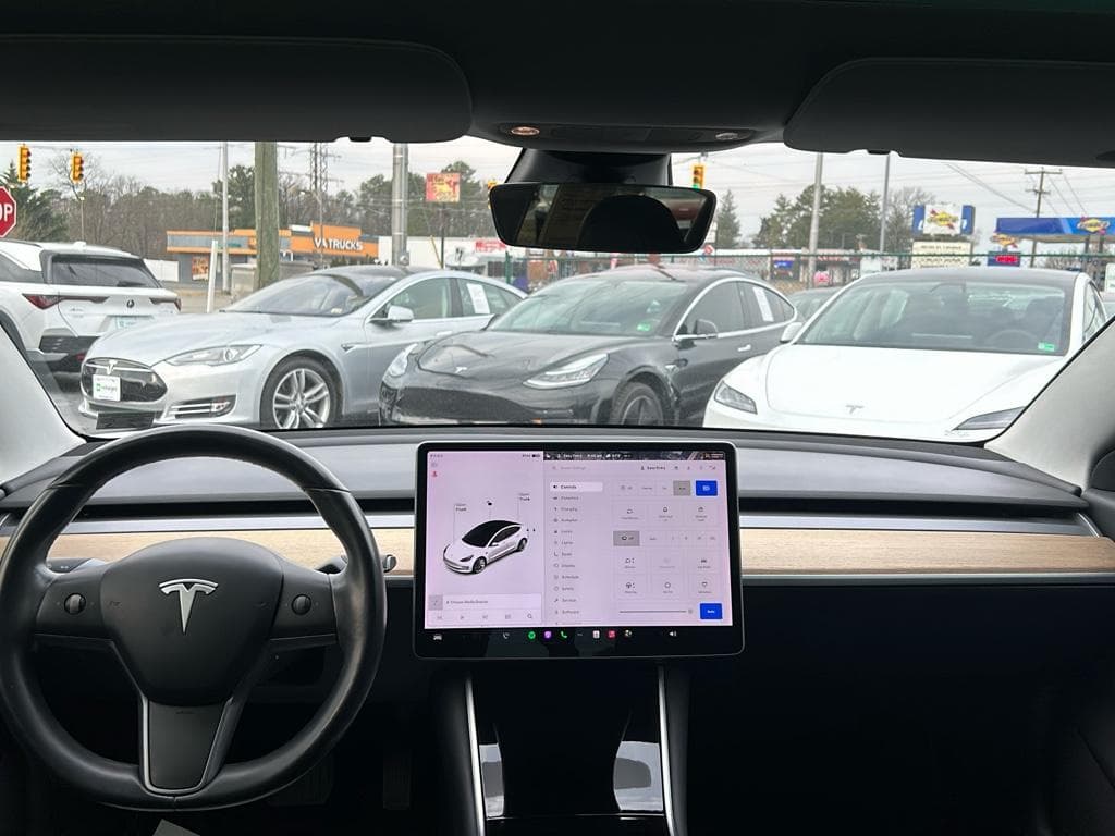 2019 Tesla Model 3 view 13