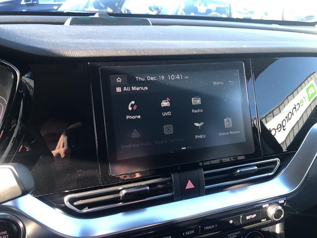 2022 Kia Niro PHEV view 30