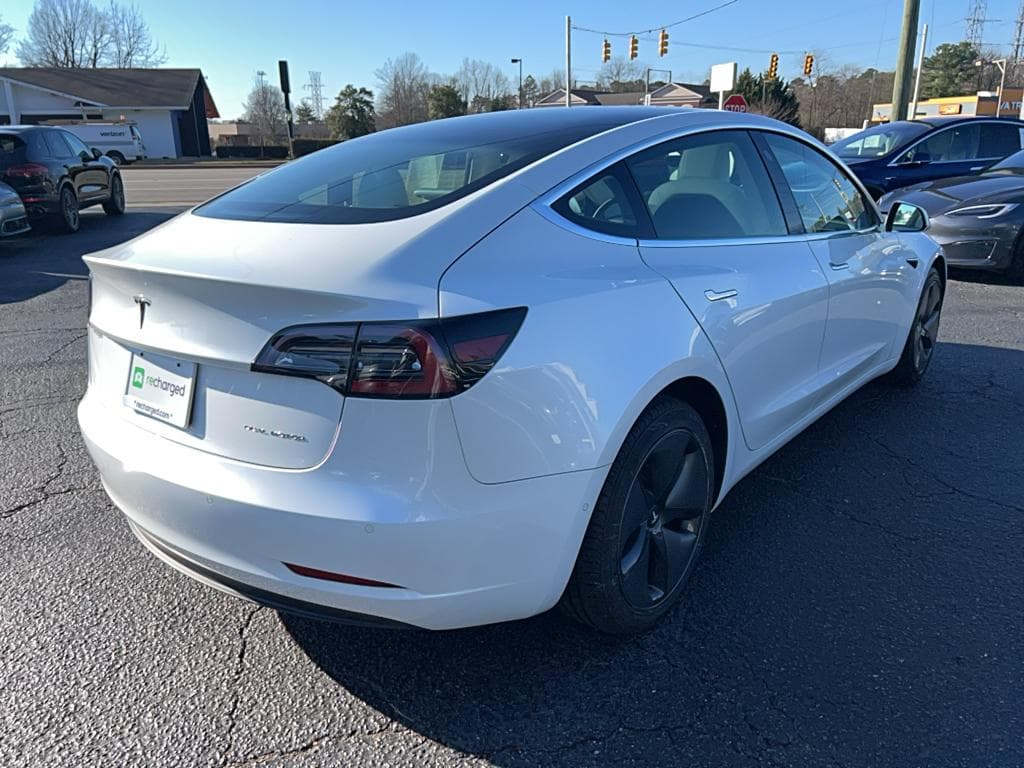 2019 Tesla Model 3 view 3