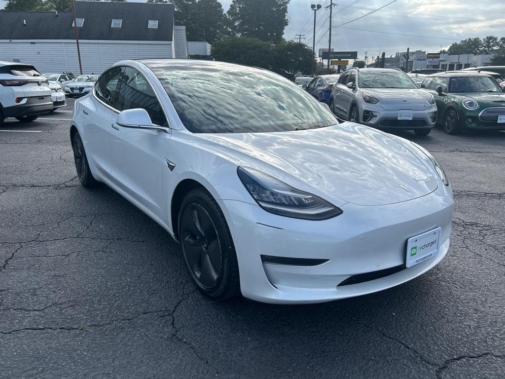 2019 Tesla Model 3 view 4