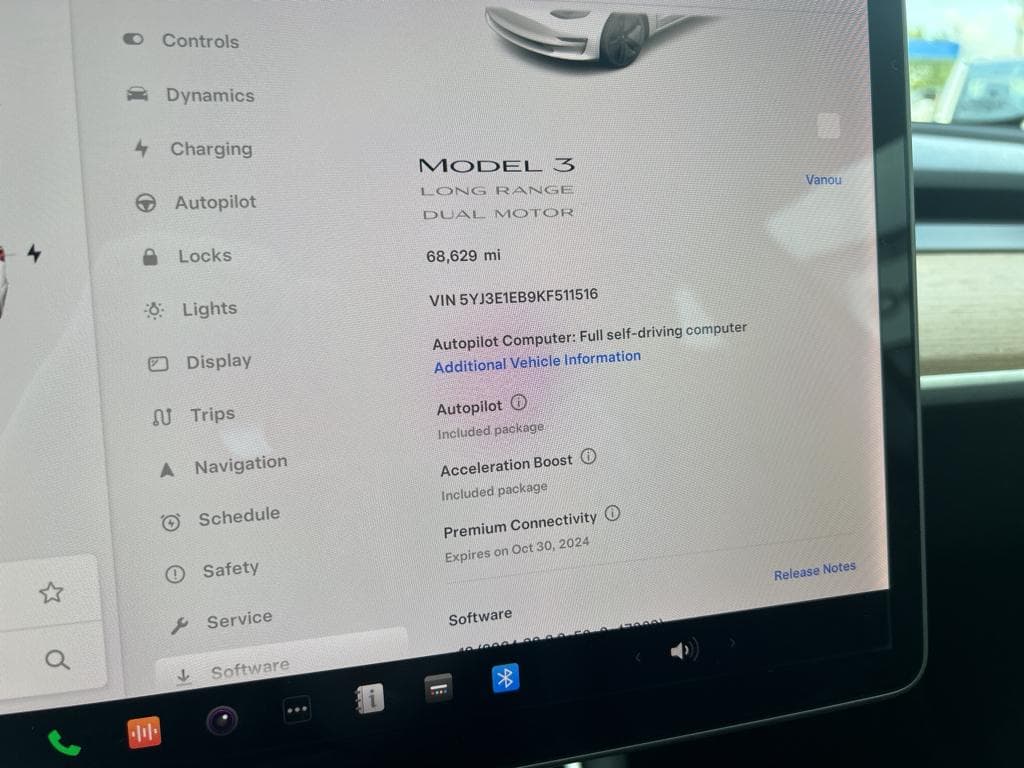 2019 Tesla Model 3 view 9