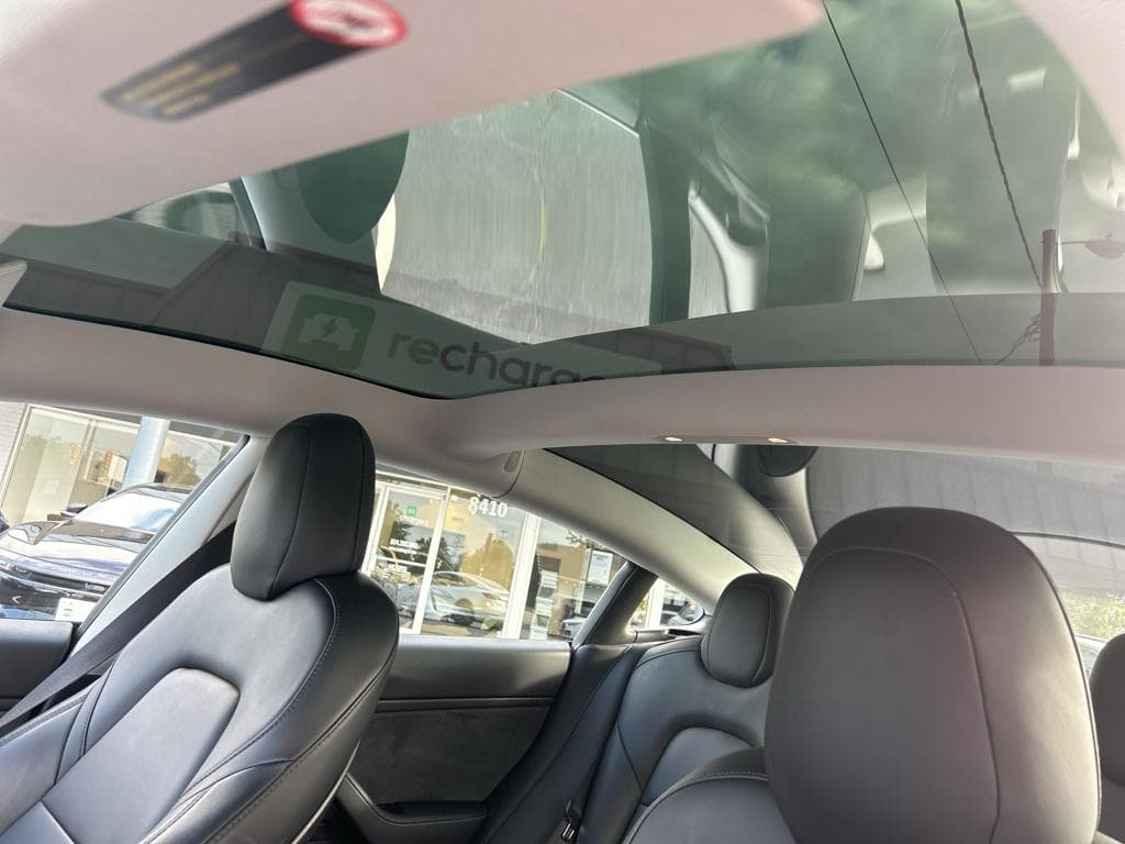 2019 Tesla Model 3 view 17