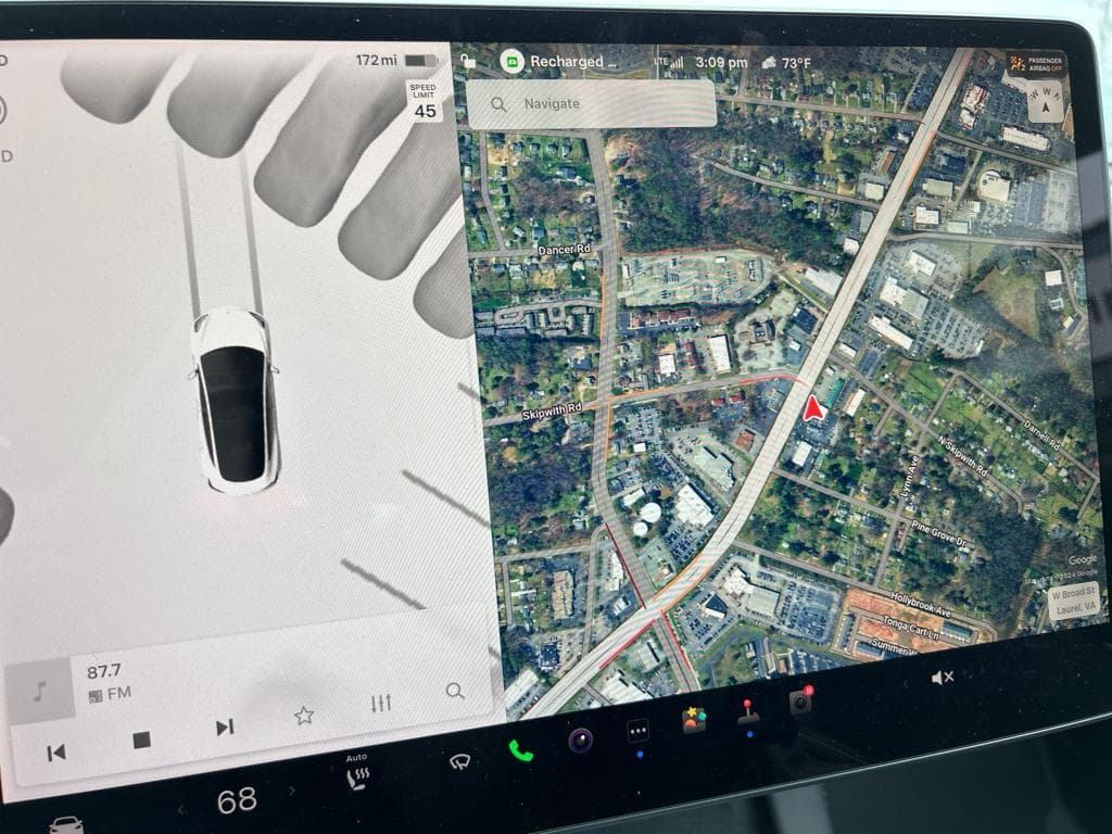 2023 Tesla Model 3 view 9