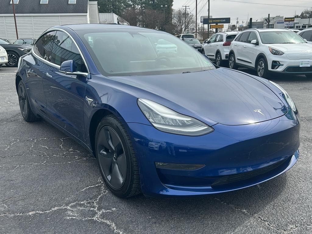 2020 Tesla Model 3 view 4