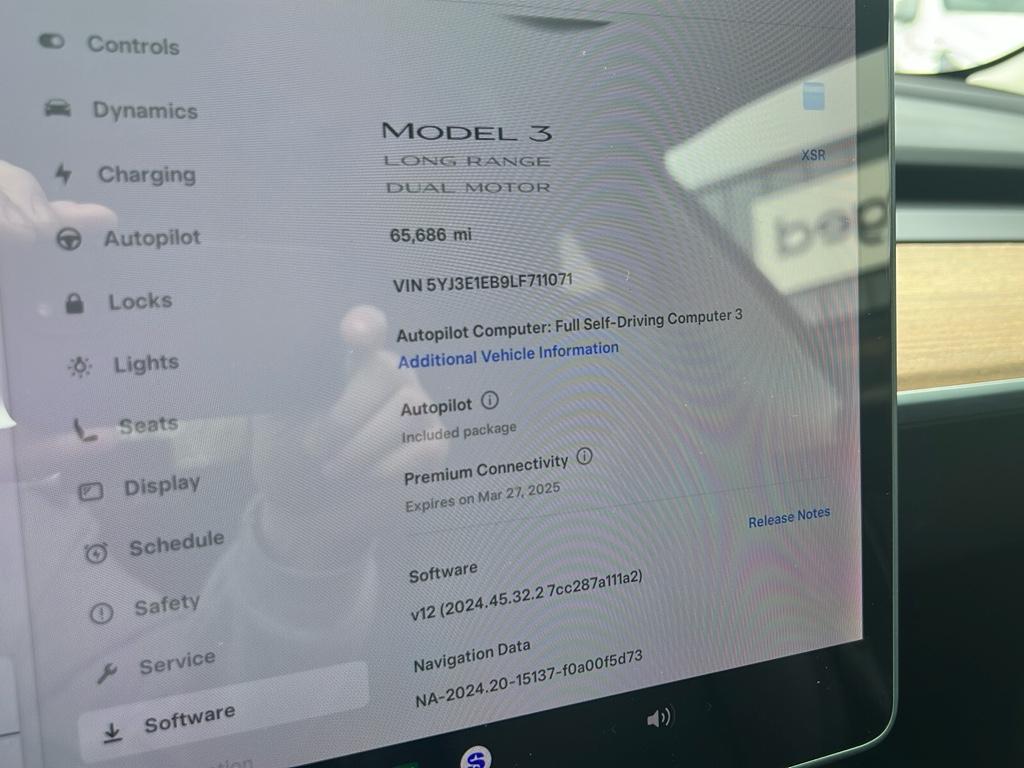 2020 Tesla Model 3 view 9