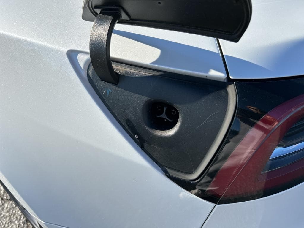 2020 Tesla Model 3 view 5