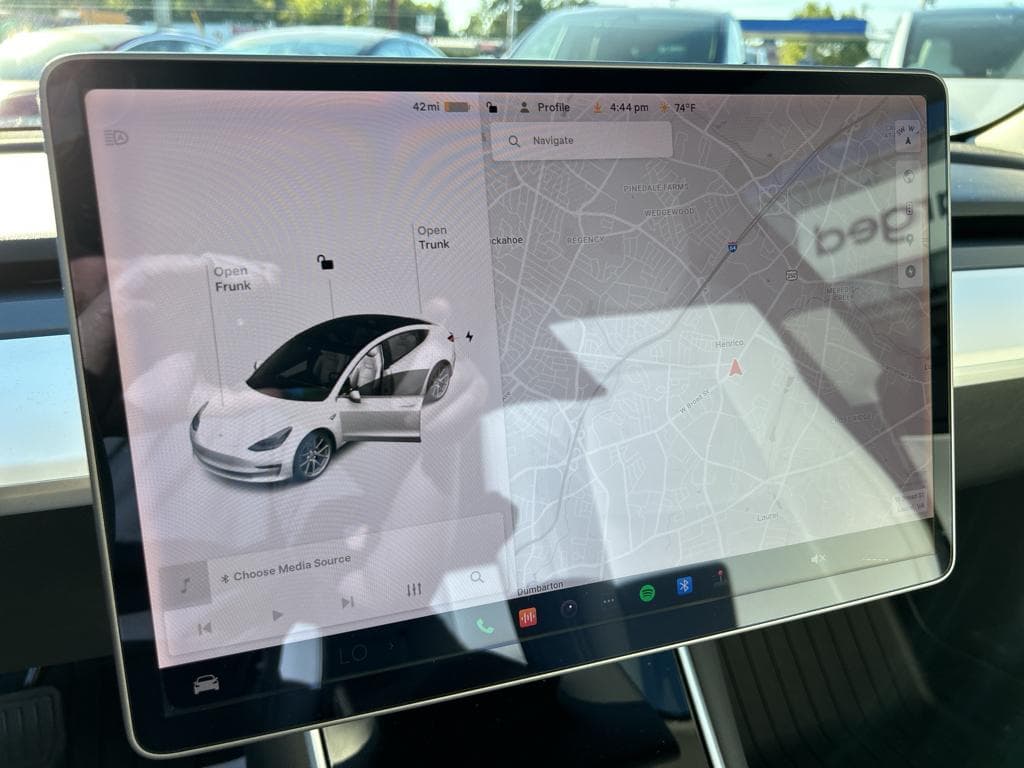 2020 Tesla Model 3 view 9