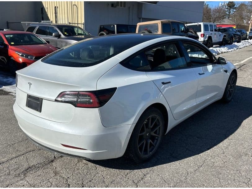 2021 Tesla Model 3 view 5